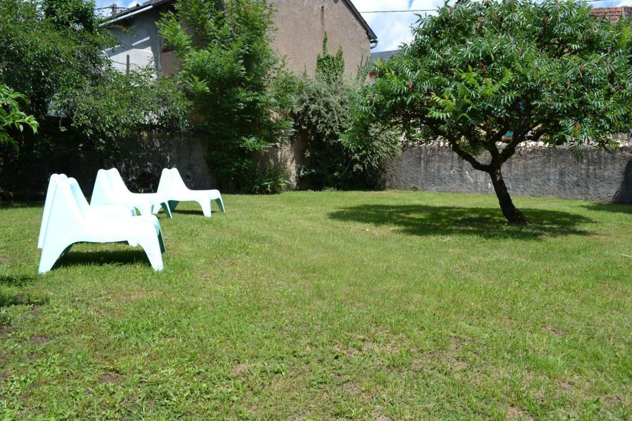 Appartement Passe Partout Lucenay-l'Eveque Esterno foto