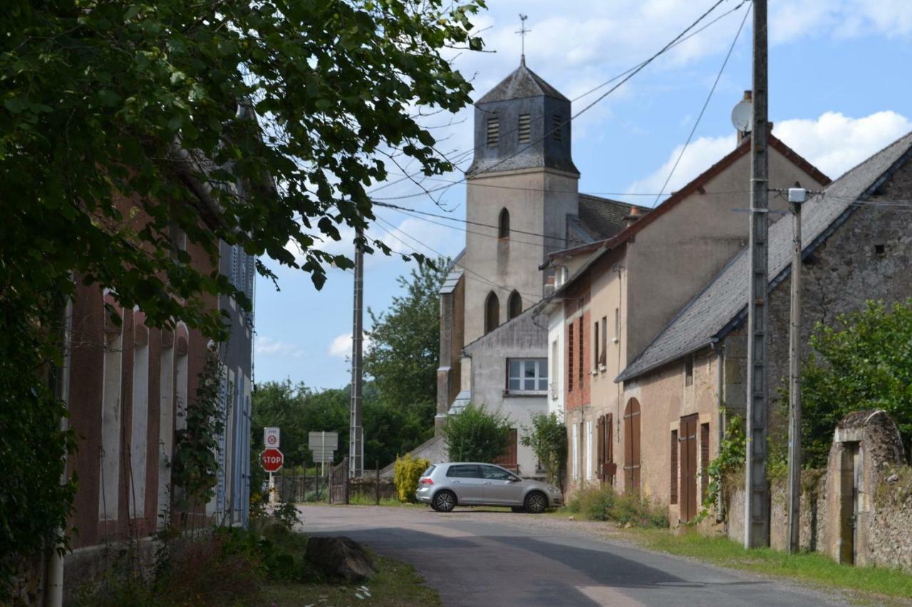 Appartement Passe Partout Lucenay-l'Eveque Esterno foto